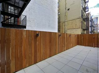 152 2nd Ave APT 2, New York, NY 10003
