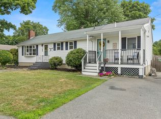 8 Sachem Rd, Peabody, MA 01960