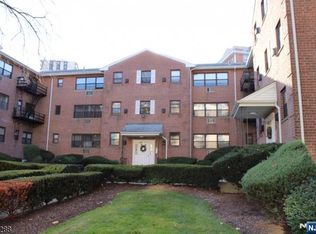 218 Prospect Ave APT 3C, Hackensack, NJ 07601