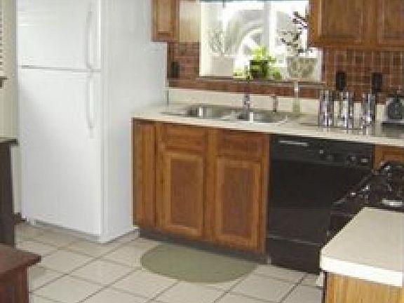 5th image of 4556 W 192nd St