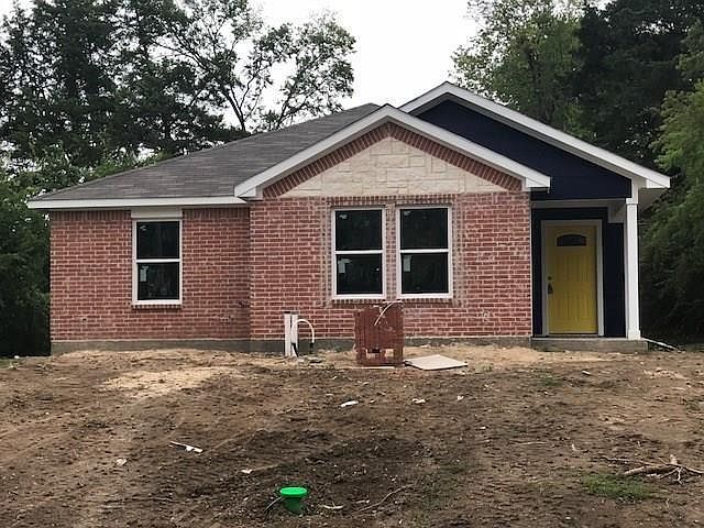 1st image of 1442 Waweenoc Ave