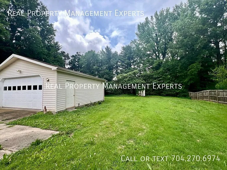 5120 Speyside Ct — Photo 18