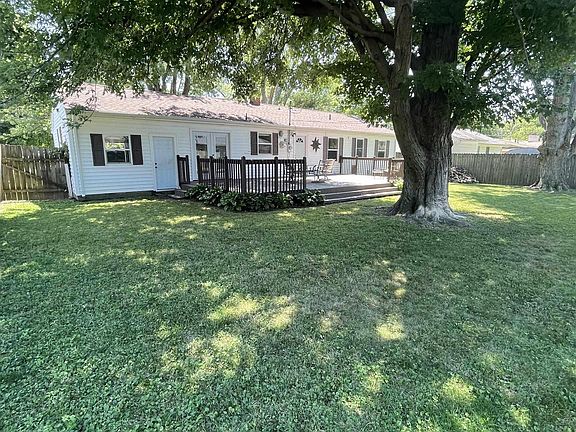 5th image of 600 Somerset Dr