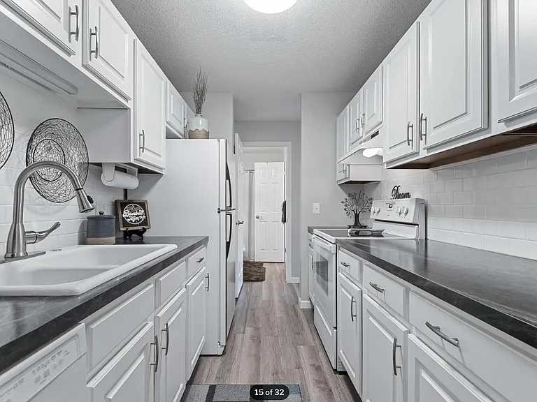 175 County Road B2 E #308 — Photo 15