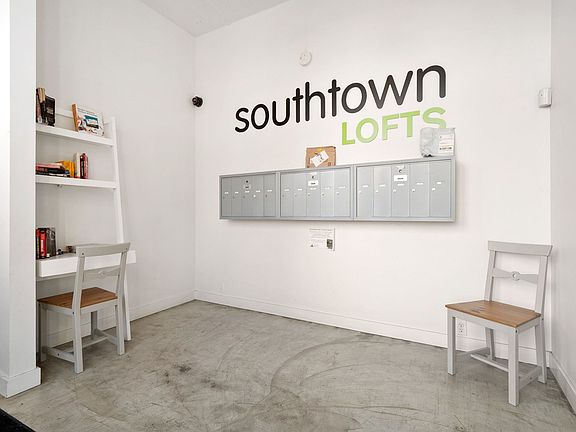 3rd image of 3537 S Kingshighway Blvd #14