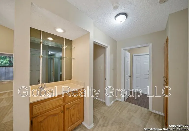 118 Golden Way — Photo 13