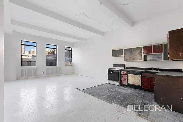 Sold by (Legacy) Elegran | media 17