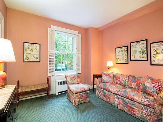 Sold by Sotheby's International Realty | media 6