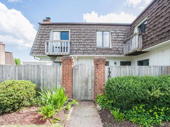 1705 Ocean Bay Dr, Virginia Beach, VA 23454