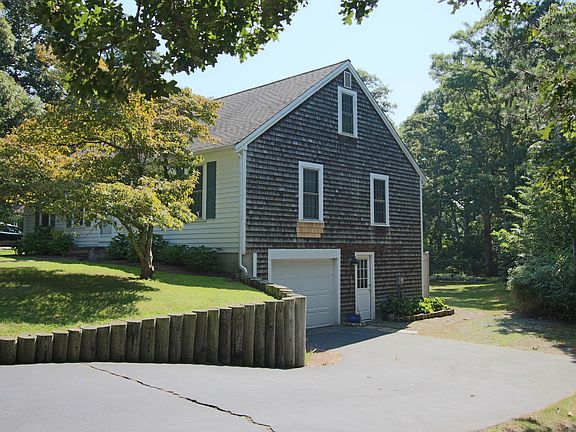 3rd image of 23 Sea Meadow Drive