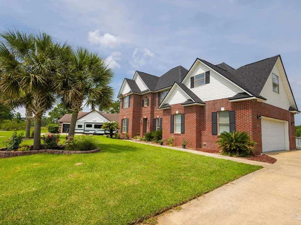 7432 San Ramon Dr, Milton, FL 32583