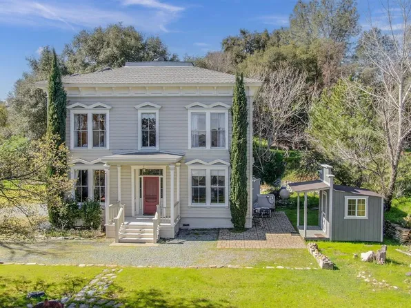 668 Mark Twain Rd, Angels Camp, CA 95222