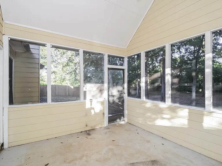 37 Winter Park Ln — Photo 9
