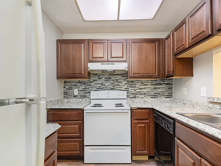 3639 W Northgate Dr #149 — Photo 9