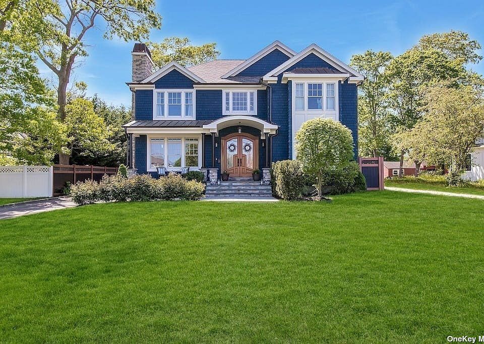 272 Gillette Avenue, Bayport, NY 11705 Zillow