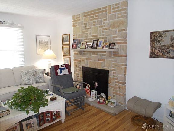 5th image of 4 Nellie Ct