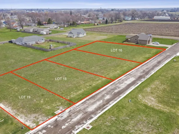 440 Scenic Dr, Truro, IA 50257