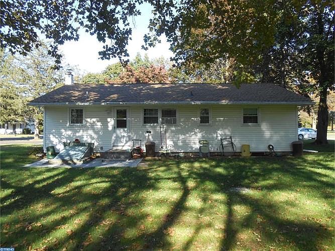 2nd image of 172 Hightstown Rd