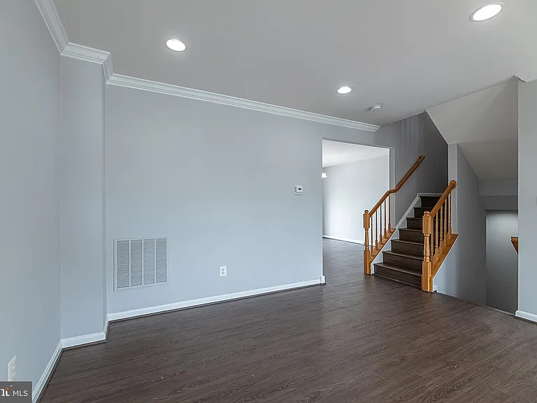 24635 Kings Canyon Sq — Photo 12