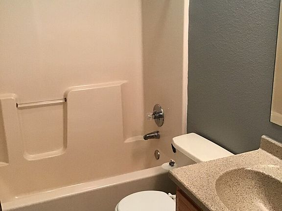 4th image of 8450 Silverado Dr