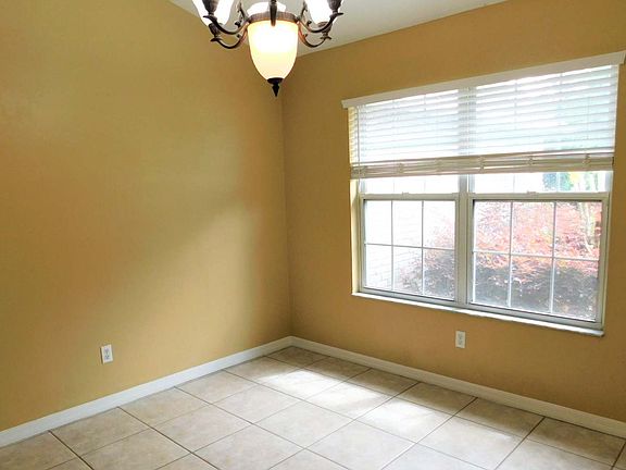 3rd image of 254 SW Pine Forest Ct