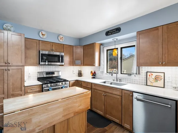 609 N Broadway St, Townsend, MT 59644