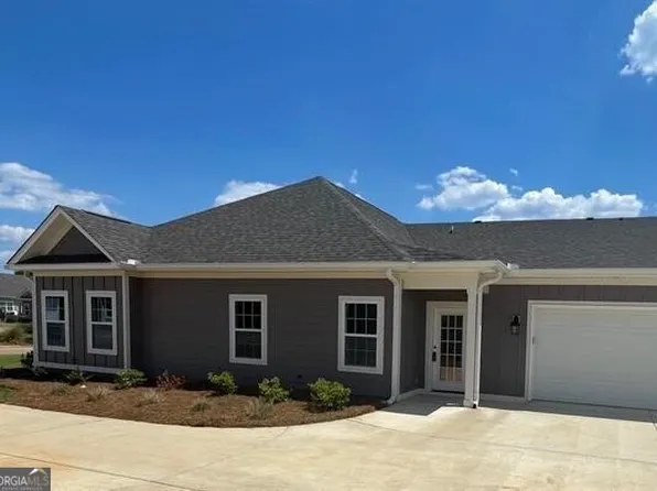 512 Nandina Ct, Warner Robins, GA 31088