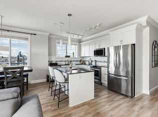11862 226th St #305, Maple Ridge, BC V2X9C8