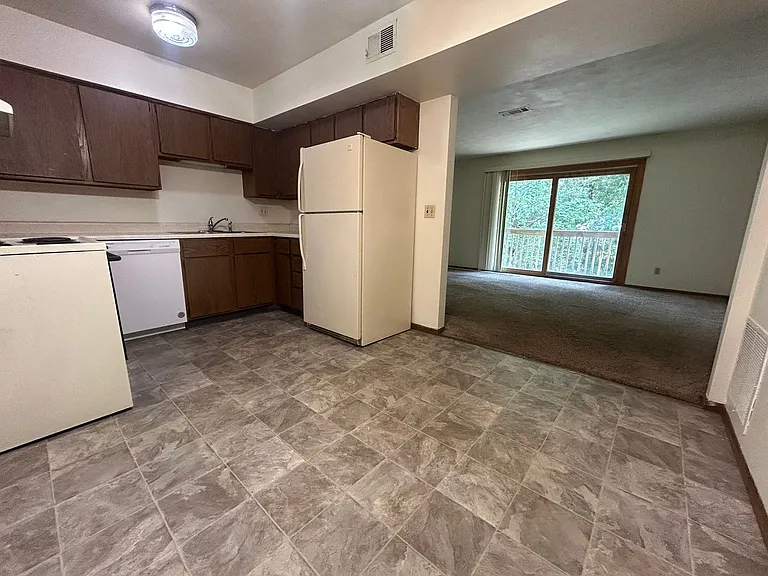 5122 25th Avenue Ct — Photo 3