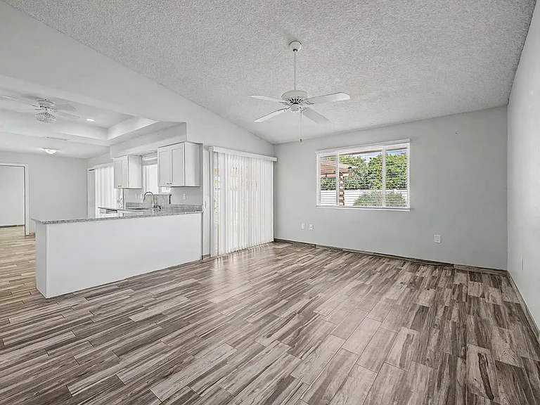 12714 W Crystal Lake Dr — Photo 5
