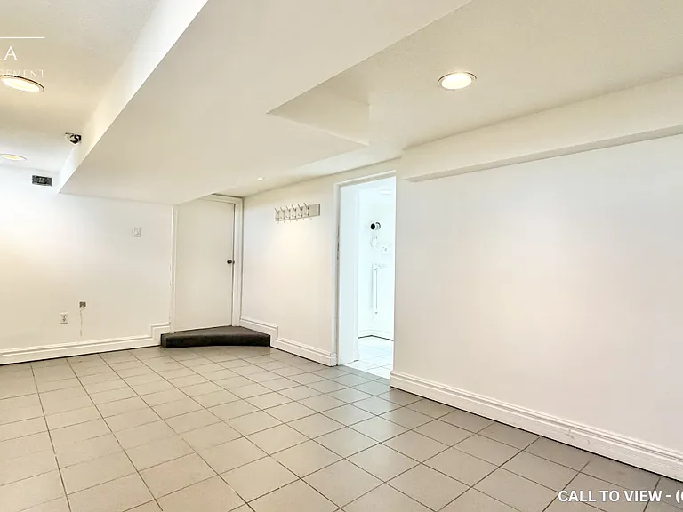 52 Rose Ave #2 — Photo 3