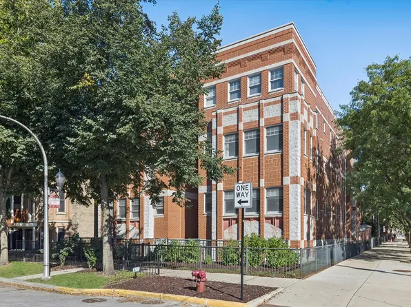 1400 W Byron St APT 2E, Chicago, IL 60613