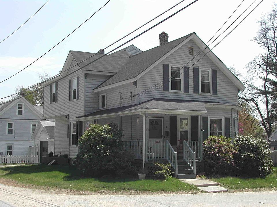 Nice corner lot