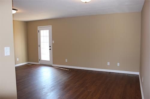 1st image of 1729 Thistlewood Dr APT C