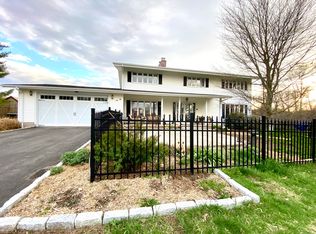 1129 Mountain Rd, West Suffield, CT 06093