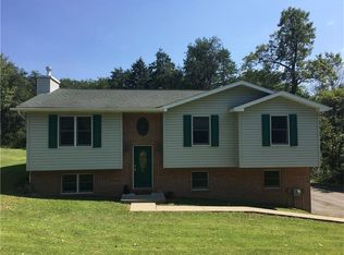 1040 Temple Rd, Monaca, PA 15061
