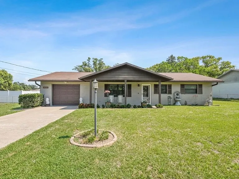 37137 Rutledge Dr — Photo 3