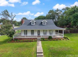 1 Forest Brook Ct, Little Rock, AR 72211