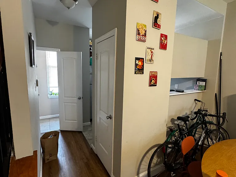 1820R S 8th St — Photo 3