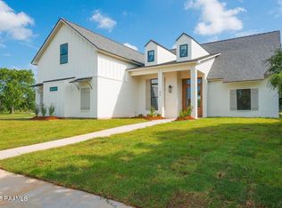 406 Dunnottar Pl, Lafayette, LA 70503