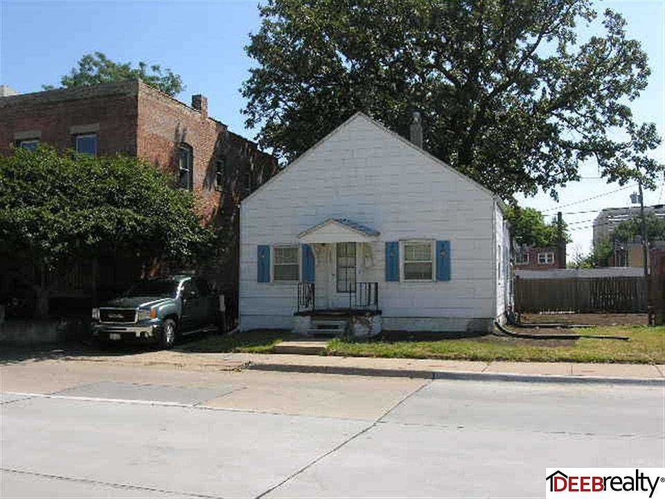 1st image of 411 S 24th Ave