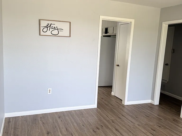 1302 Brown Dr #D — Photo 6