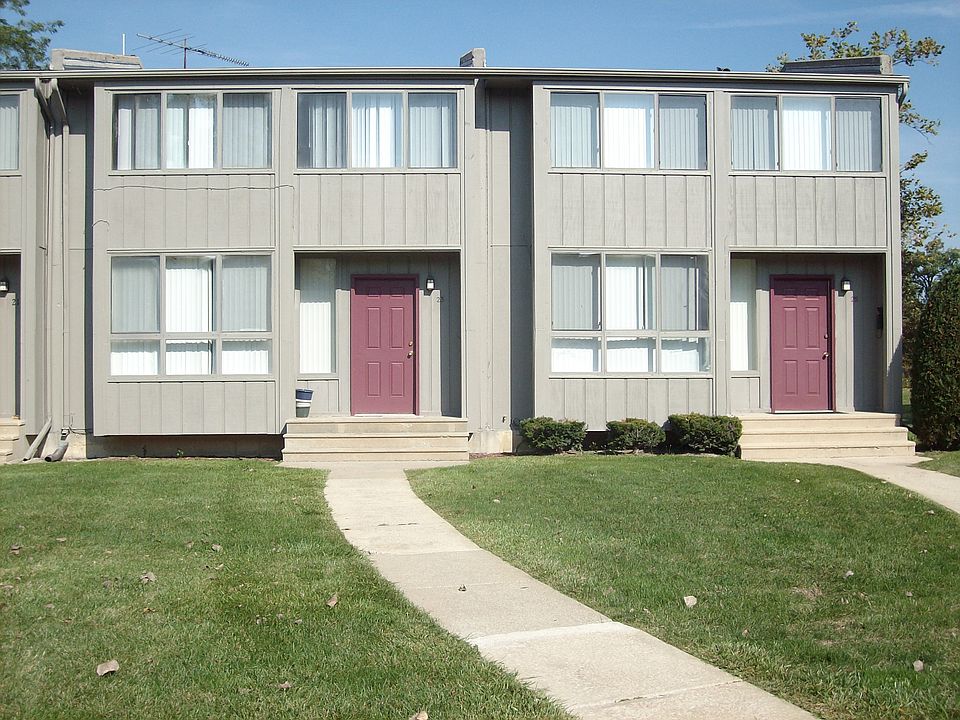 1st image of 19 S Arbor Trl