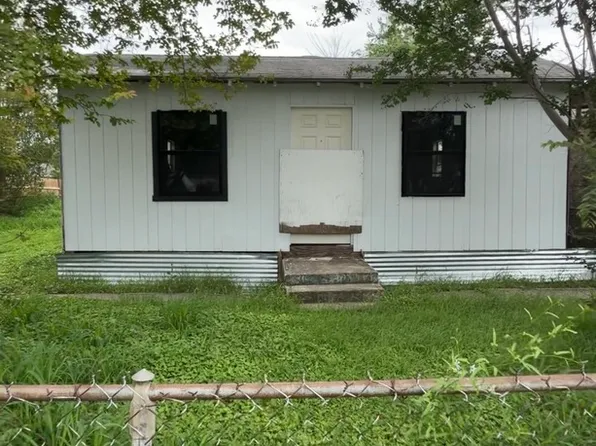 1434 E Chavaneaux, San Antonio, TX 78214