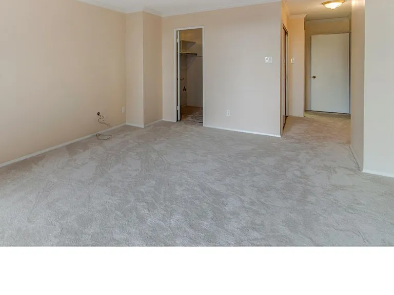 1800 Old Meadow Rd #1510 — Photo 3