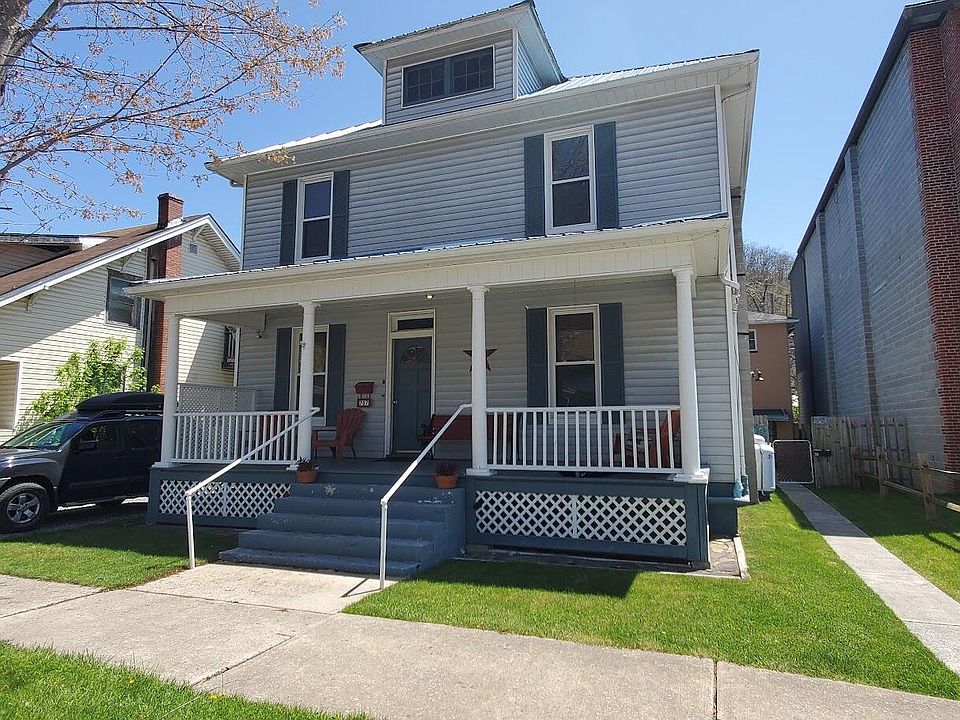 1st image of 707 2nd Ave