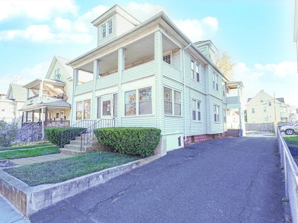 371-373 Oakland St, Springfield, MA 01108