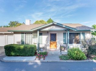 2 Natalie Cir, Petaluma, CA 94952