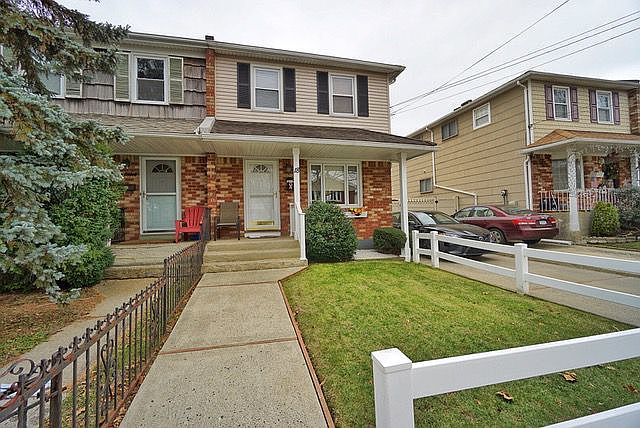 1st image of 18 E Augusta Ave