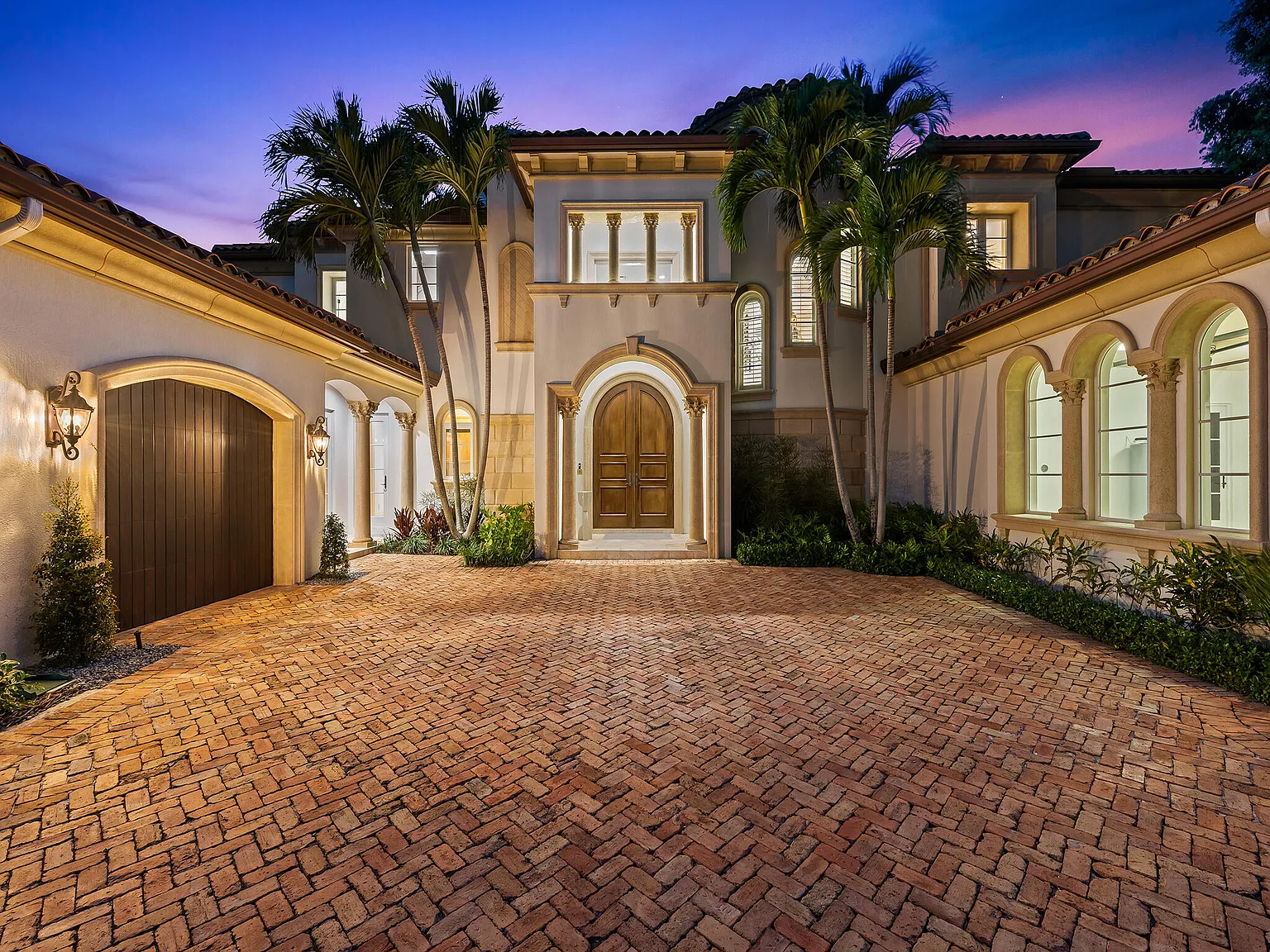 5 bed, 6.0 bath, 5990 sqft, $39,500 — Photo 4